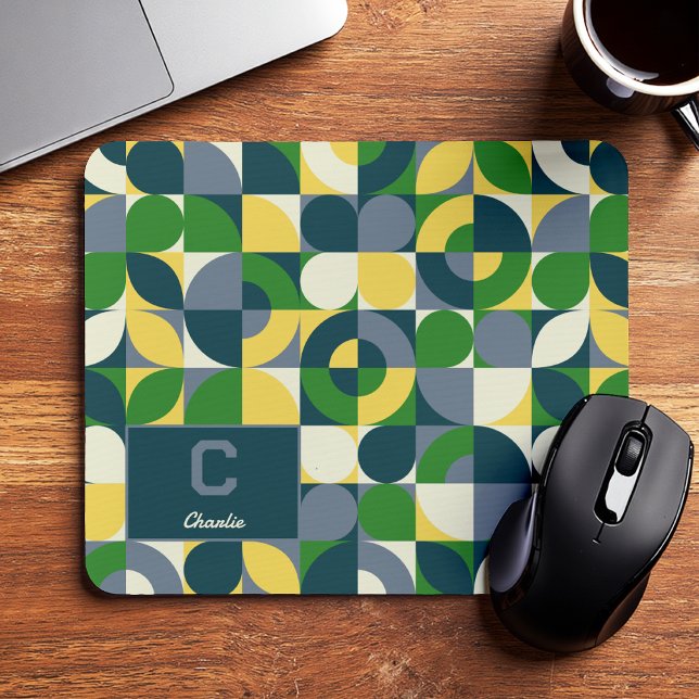 Moderne Bauhaus abstrakte geometrische Monogramm-M Mousepad (Von Creator hochgeladen)