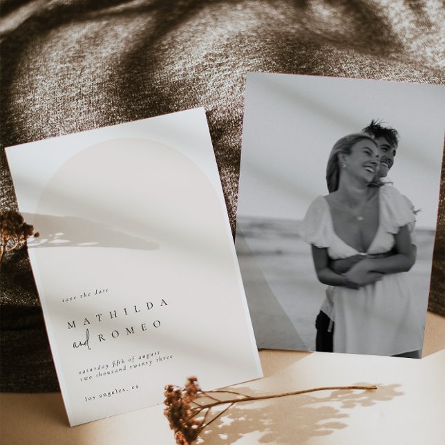 Moderne beige Hochzeit in minimalistischem Stil re Einladung (Von Creator hochgeladen)