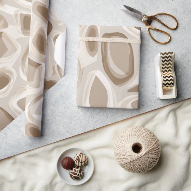 Moderne Beige-Taupe-Soft-Motion-Abstrakte Muster Geschenkpapier (Kunsthandwerk)