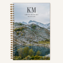 Moderne Bergabenteuer-Monogramm (für Männer) Notizbuch