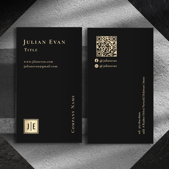 Moderne Black Gold Luxe Monogram Business Card Visitenkarte (Von Creator hochgeladen)