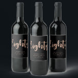 Moderne Black Rose Gold 80. Geburtstag Personalisi Weinetikett<br><div class="desc">Minimalistisches 80. Geburtstag Schwarz-Rose-Goldflasche-Label in modernem,  schicken und eleganten Typografie-Stil. Mit dem Alter "achtzig" in funkelnd Rose Gold. Passen Sie Alter,  Name und Geburtsjahr an.</div>