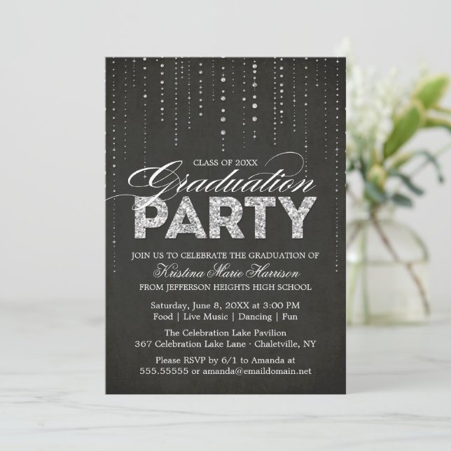 Moderne Black & Silver Glitzer Graduation Party Einladung (Stehend Vorderseite)