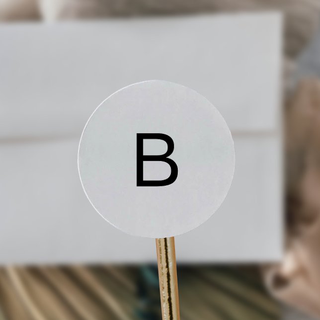 Moderne Black Typografy Monogram Umschlag Aufklebe Runder Aufkleber (Von Creator hochgeladen)