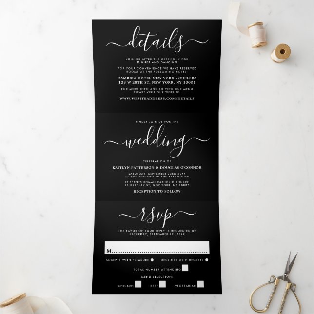 Moderne Black & White Simple Script Wedding Suite Dreifach Gefaltete Einladung (Innenseite)