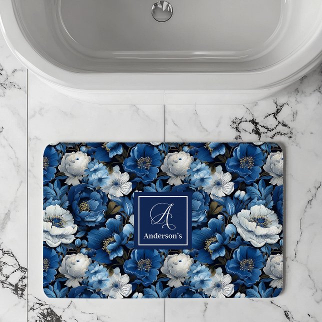 Moderne blaue Blumen Personalisierte florale Badem Badematte (Modern Blue Flowers Personalized Floral Bath Mat)