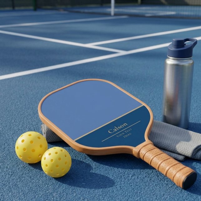 Moderne blaue Farbblock-Monogramm Pickleball Schläger (Von Creator hochgeladen)