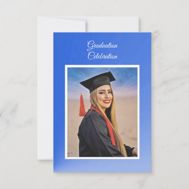 Moderne blaue Gradient-Grad-Pary-Einladung Beilage Karte (Vorderseite)