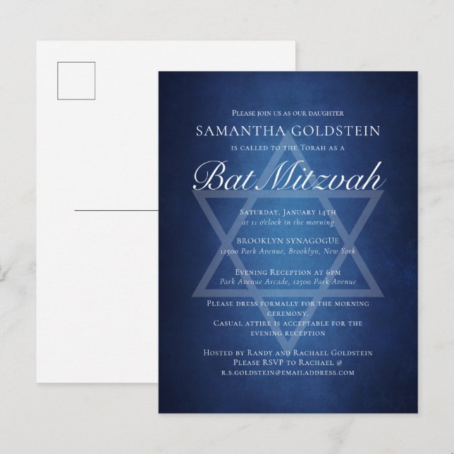 Moderne blauweiße Typografie Formal Bat Mitzvah Einladungspostkarte (Vorne/Hinten)