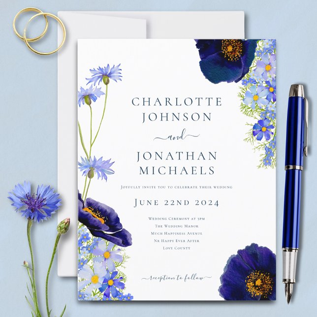 Moderne Blue Wildblume Watercolor Hochzeit Einladungspostkarte (Boho chic blue wildflower budget wedding invitation postcard )