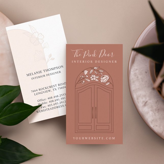 Moderne, blumengeschmückte Rose Arch Eingang Vorde Visitenkarte (Modern Floral Rose Arch Entrance Front Door Brown Business Card)