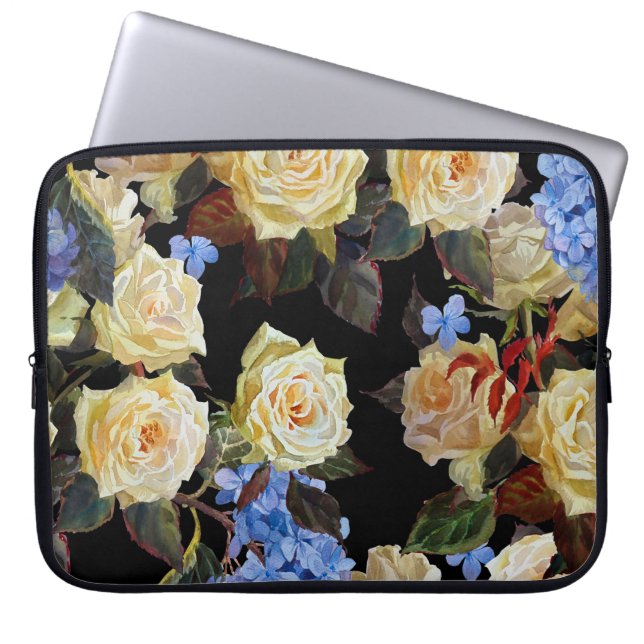 Moderne Blumenmuster, weiße Rosen, blaues Hydrange Laptopschutzhülle (Vorderseite)