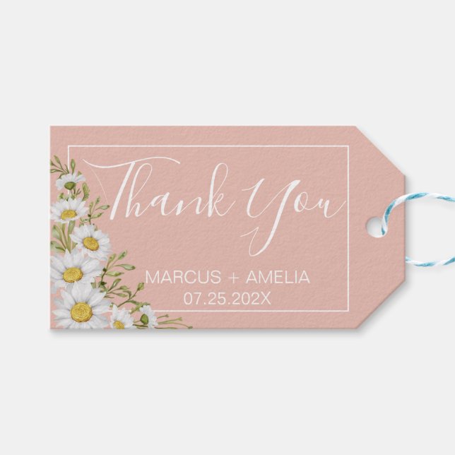 Moderne Blush & White Daisise Hochzeit Geschenkanhänger (Vorderseite (Horizontal))