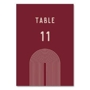 Moderne Boho Arch Red Beige Typografie Hochzeit Tischnummer