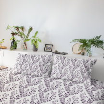 Moderne Boho-Blumenmuster Pflaume Weiß