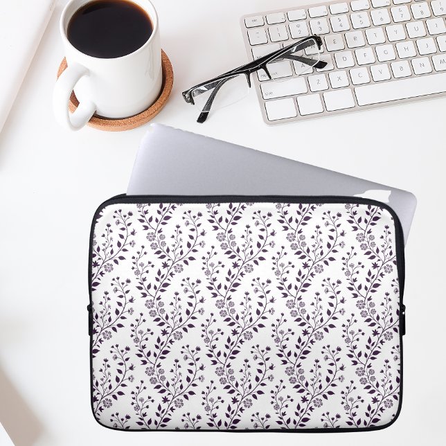 Moderne Boho-Blumenmuster Pflaume Weiß Laptopschutzhülle (Von Creator hochgeladen)
