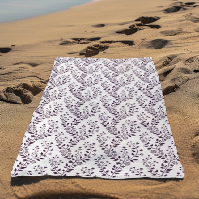 Moderne Boho-Blumenmuster Pflaume Weiß Strandtuch (Von Creator hochgeladen)