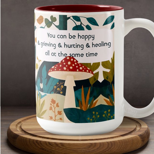 Moderne Boho Folk Art Collage Pilz Tasse (Von Creator hochgeladen)