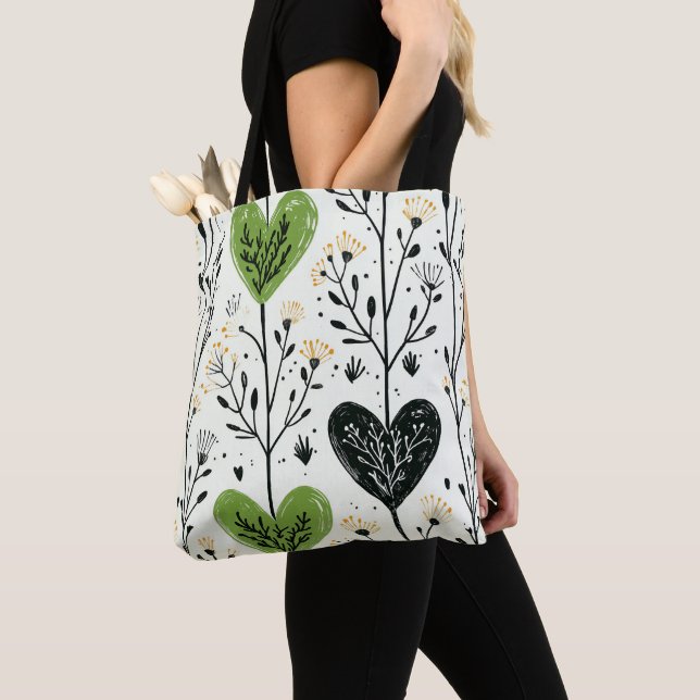 Moderne Botaniktasche mit grünem Herzen (Von Nahem)