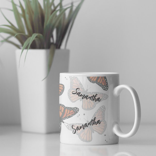 Moderne botanische Schmetterlinge Personalisiert Kaffeetasse (Personalized botanical butterflies custom coffee mug.)