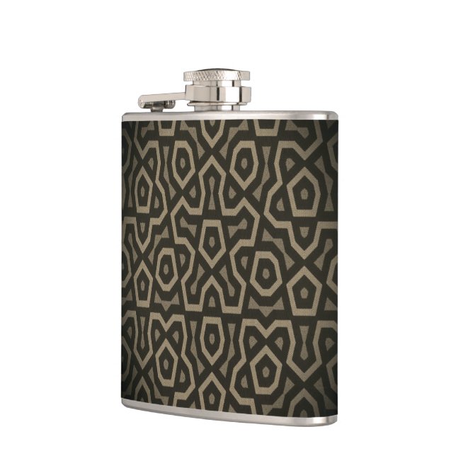 Moderne braune geometrische Muster-Vinyl-Flasche Flachmann (Links)