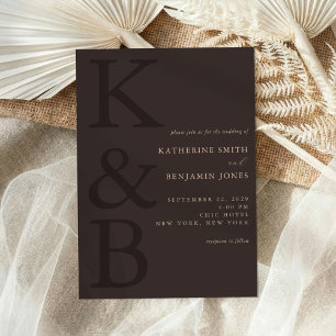 Moderne Braune Monogramm-Minimalistische Hochzeit Einladung