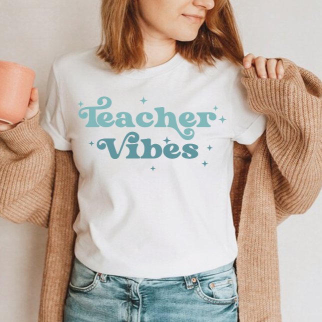 Moderne bunte, fette Typografie Lehrerin Vibes T-Shirt (Von Creator hochgeladen)