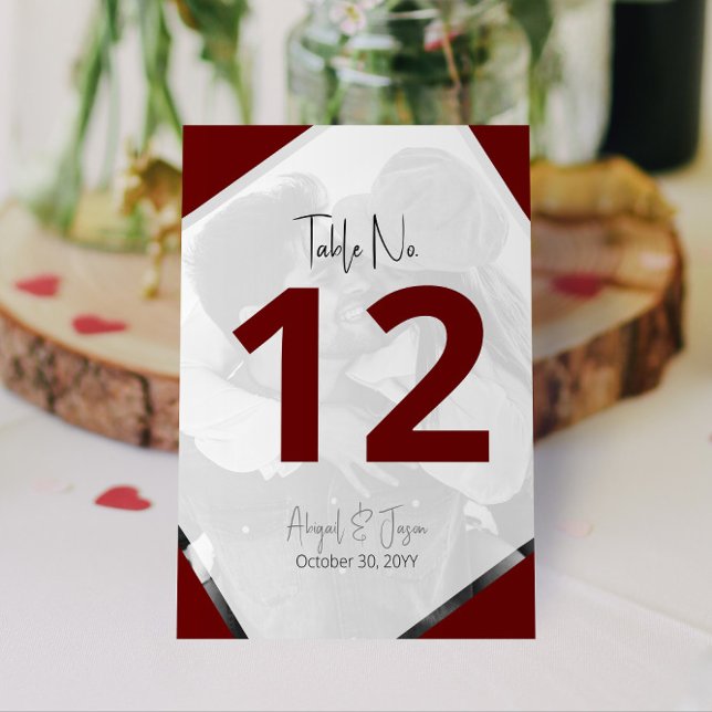 Moderne Burgund Lässige "Nichts Extravagantes" Hoc Tischnummer (Modern Burgundy / Wine Minimalist Table Number for Your Wedding)