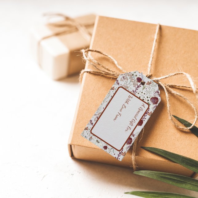 Moderne Burgund-Wildblumen | Elegant Boho Floral Geschenkanhänger (Von Creator hochgeladen)