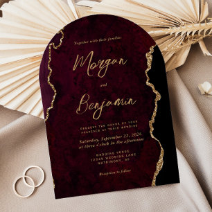 Moderne Burgunder-Gold-Achat-Bogen-Hochzeitseinlad Einladung