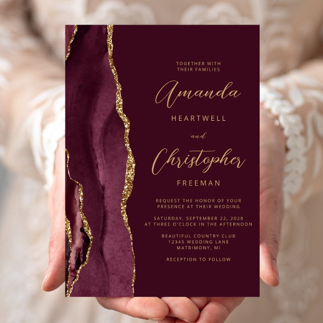 Moderne Burgundy Red Gold Agate Script Hochzeit Einladung (Von Creator hochgeladen)