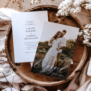 Moderne Calligraphy Script Foto Engagement Party Einladung