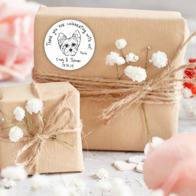 Moderne Chic Custom Funny Yorkie Dog Gastgeschenk  Runder Aufkleber (Von Creator hochgeladen)
