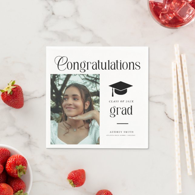 Moderne Chic Gratulation Absolvent Foto Abschluss  Serviette (Beispiel)