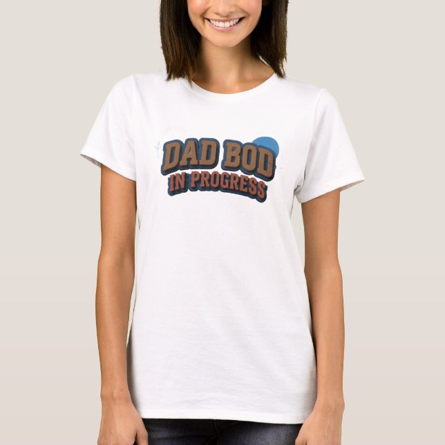 Moderne DAD BOG PROGRESS Visualdesign T-Shirt (Vorderseite)