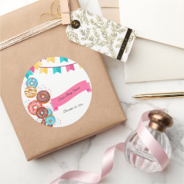 Moderne Donut Baby Sprinkles Babydusche Runder Aufkleber