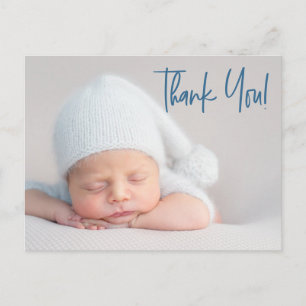 Moderne Drehbuch-Blue Baby Boy Foto Babydusche Postkarte