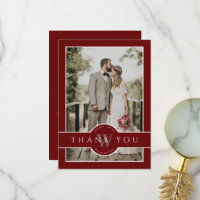 Moderne, dunkelrote 2-Foto-Hochzeit für Monogramm
