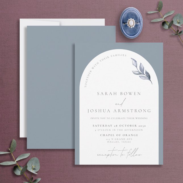 Moderne dusty Blue Arch Botanical Script Wedding i Einladung (Von Creator hochgeladen)