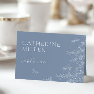 Moderne Dusty Blue Minimal Blätter Platzkarte Tischnummer