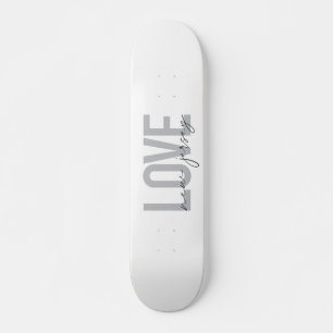 Moderne, einfache, coole, urbane Liebe New Jersey Skateboard