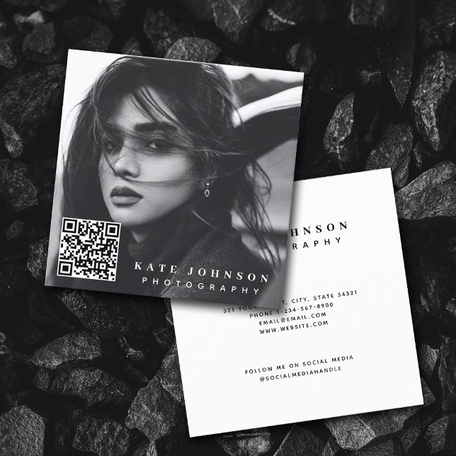 Moderne einfache Minimal Foto QR Code Social Media Quadratische Visitenkarte (Von Creator hochgeladen)