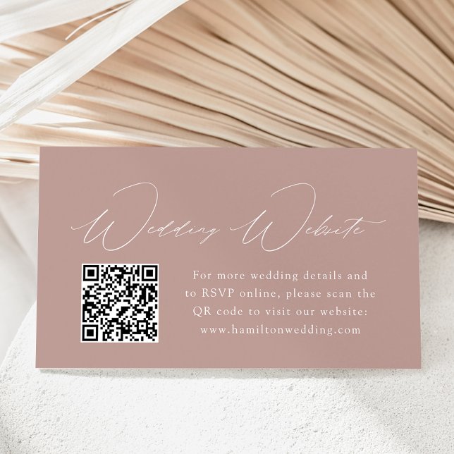 Moderne Elegance Dusty Rose Wedding Website QR Cod Begleitkarte (Von Creator hochgeladen)