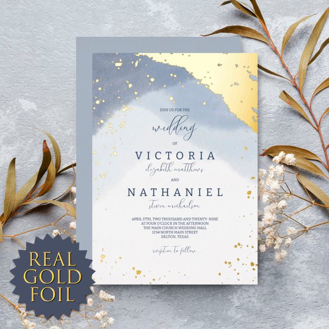 Moderne Elegant Dusty Blue Watercolor Wedding Gold Folieneinladung (Von Creator hochgeladen)