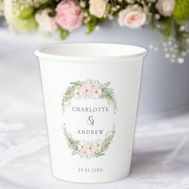 Moderne, elegante Eukalyptus-Blume Pappbecher (Modern, elegant eucalyptus flower wedding paper cups with your name and date.)