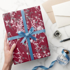 Moderne, elegante graue Wildblumen auf Burgund Rot Geschenkpapier