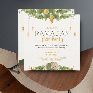 Moderne elegante grüne und goldene Ramadan-Iftarfe Feiertagskarte