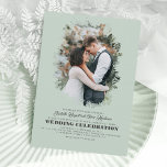 Moderne Elegante Grünpflanzen Foto Overlay Hochzei Einladung<br><div class="desc">Romantische,  elegante grüne Silhouette Foto überlagert Hochzeitseinladungen mit den beiden senkrechten Fotos.</div>