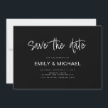 Moderne elegante Hochzeitsankündigung Save the Dat Date<br><div class="desc">Eine schlichte,  moderne,  elegante Save the Date Hochzeitsankarte. Personalisieren Sie dieses minimalistische Schwarz-Weiß-Hochzeitsempfehlung-Design,  um Ihre persönlichen Daten und Nachricht zu haben.</div>