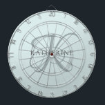 Moderne elegante Monogram Script Aqua Blue Dartscheibe<br><div class="desc">Das elegante Design bietet Ihnen einen Einstieg in ein wunderschönes Kalligraphieskript mit Schnörkeln,  die Ihren Familiennamen umhüllen. Es ist ein großartiges Geschenk für Großmutter,  Geburtstag,  Muttertag oder jeden anderen Familienurlaub.</div>